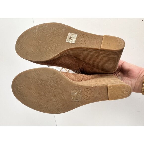Lucky Brand Womens Bootie Size US 11M/EU 41 Honey Suede Lace Up Fall‎ Comfy READ - Picture 9 of 13